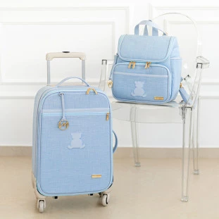 Kit Maternidade Mala de Rodinhas e Mochila 2 em 1 Linho Azul Bebê 